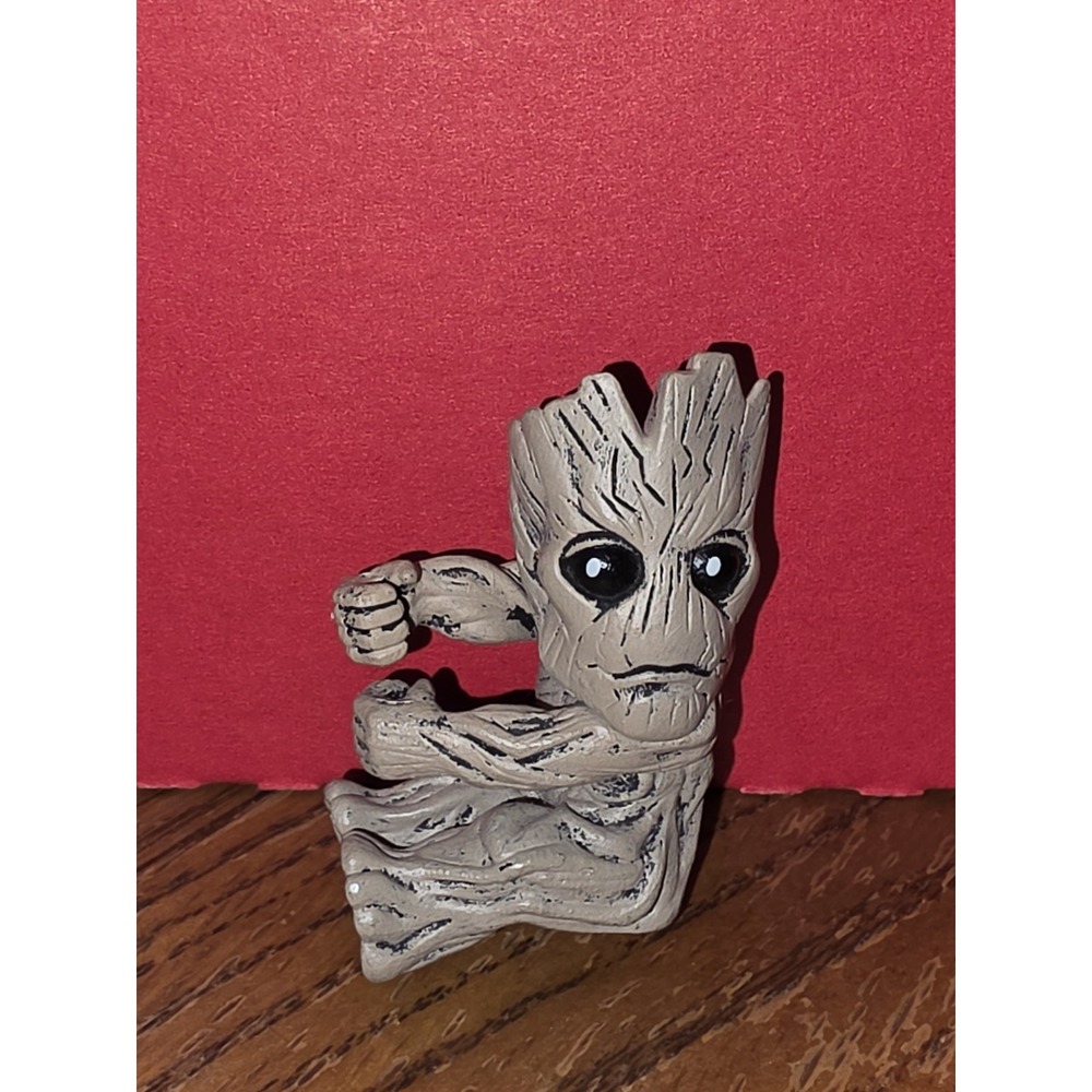 Guardians of the Galaxy Neca Scalers Baby Groot Mini Figure